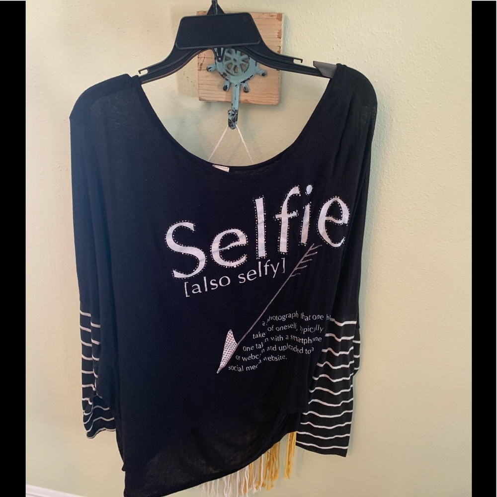 So Cute Slouchy Selfie Tee